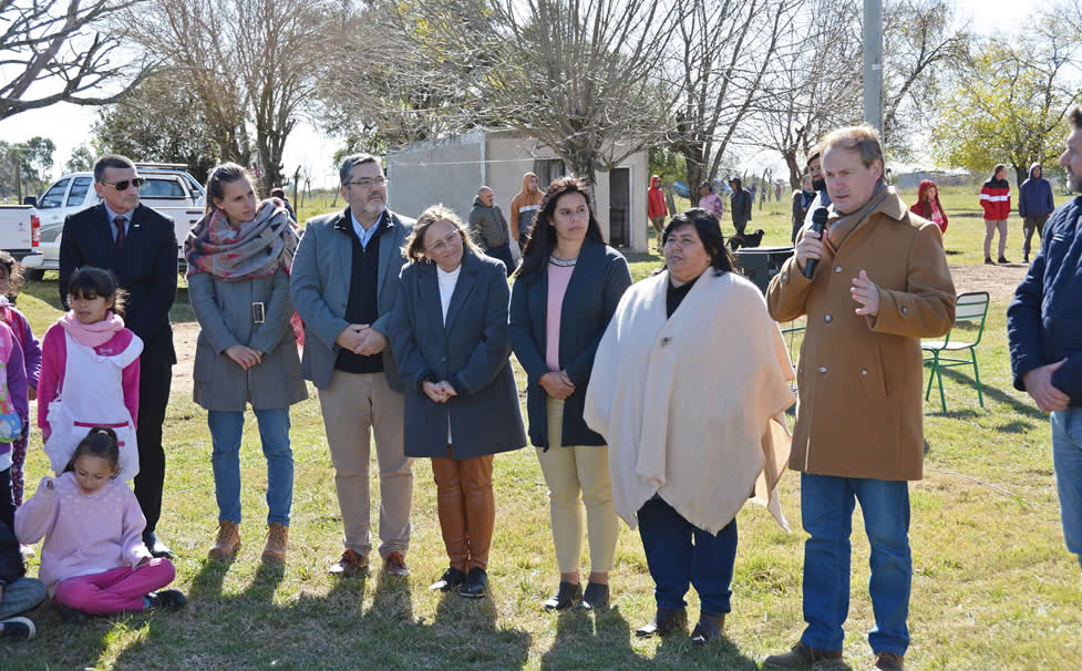 Se inauguró un nuevo Punto Digital en Federal y se entregaron tablets a más de 100 emprendedores y referentes sociales