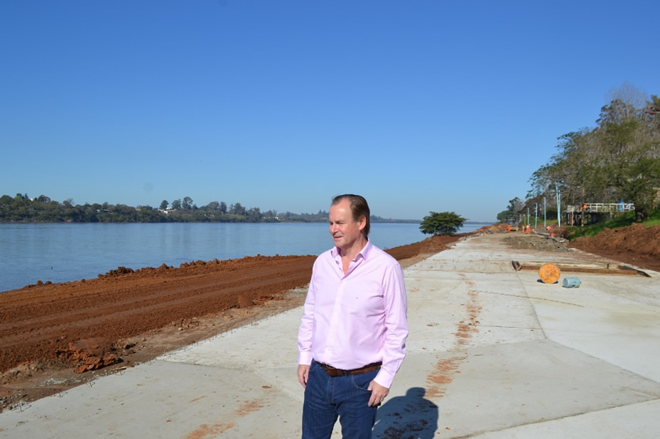 Bordet recorrió la obra en la Costanera Nebel de Concordia