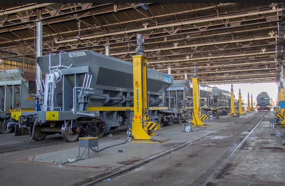 Trenes Argentinos Cargas avanza con la recuperación de vagones con mano de obra nacional