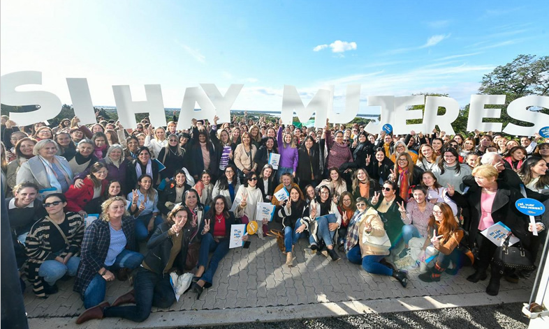 “La Ley de Paridad Integral es una victoria política” dijo Stratta en la apertura del encuentro de capacitación “Sí, hay mujeres” en Paraná