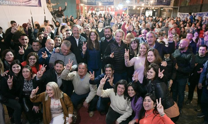 “Este domingo elegimos entre ir por más o paralizar una Entre Ríos en marcha”, dijo Bahl en el cierre de campaña