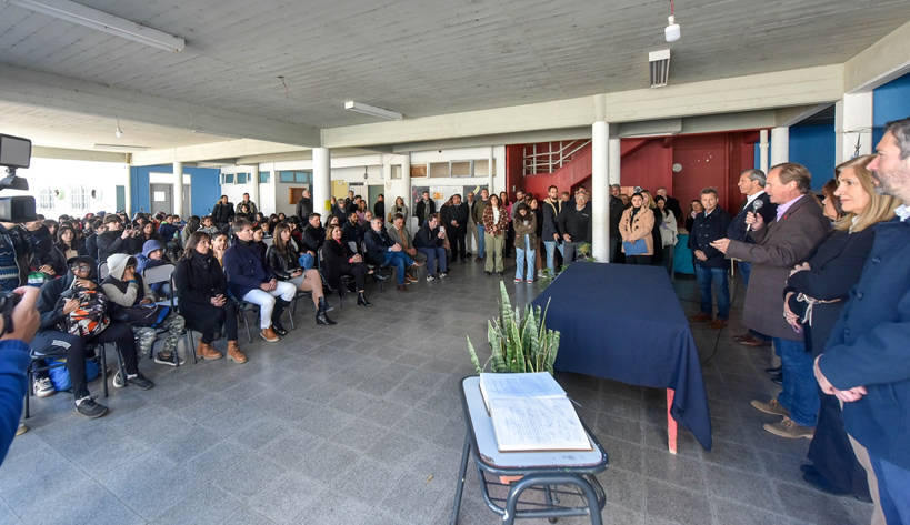 Bordet y Bahl llamaron a sostener la educación pública para generar oportunidades