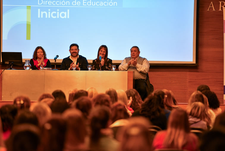 Más de mil docentes participan del Congreso de Educación Inicial