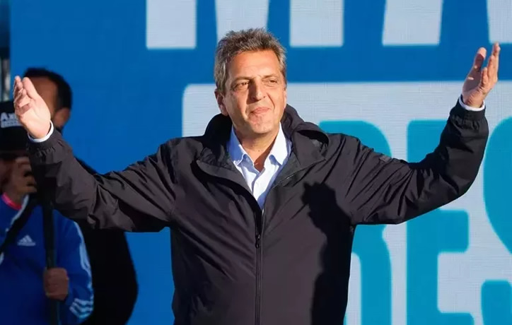 Gana Massa con el 36 % empujado por una gran elección de Kiccillof en Buenos Aires que sacò el 45%