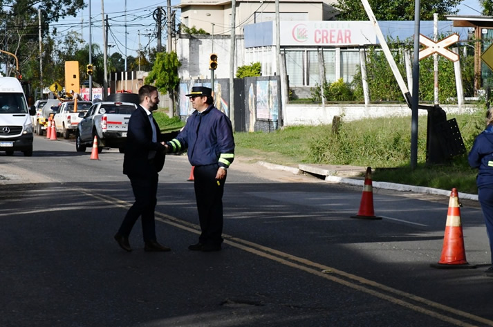 SALUDO DEL INTENDENTE AZCUÉ POR EL DÍA DEL TRABAJADOR