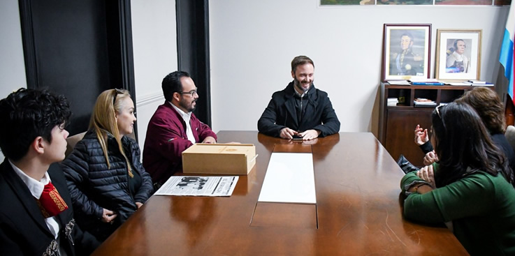 EL INTENDENTE AZCUÉ RECIBIÓ A LA DELEGACIÓN MEXICANA QUE PARTICIPA DE LA FERIA INTERNACIONAL DE AMBIENTE