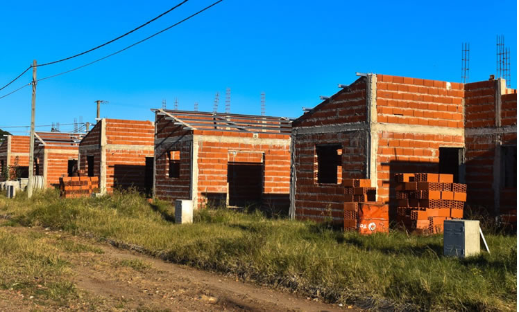 Se reactivó la construcción de viviendas para trabajadores municipales en Chajarí