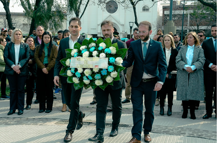 EL INTENDENTE AZCUÉ ENCABEZÓ EL ACTO POR 174° ANIVERSARIO DEL PASO A LA INMORTALIDAD GENERAL DON JOSÉ DE SAN MARTÍN