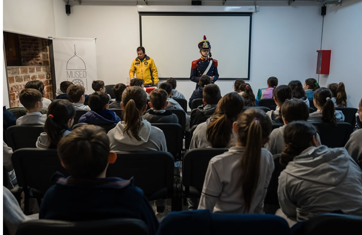 Comenzó este lunes el ciclo San Martín en las escuelas