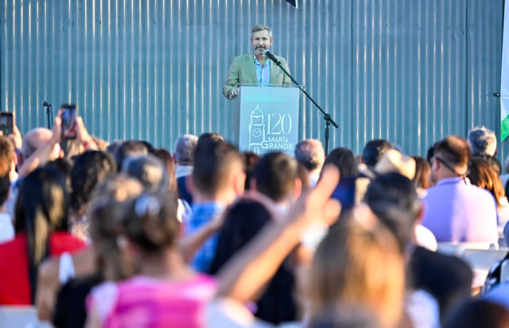 Frigerio acompañó a María Grande en su 120 aniversario